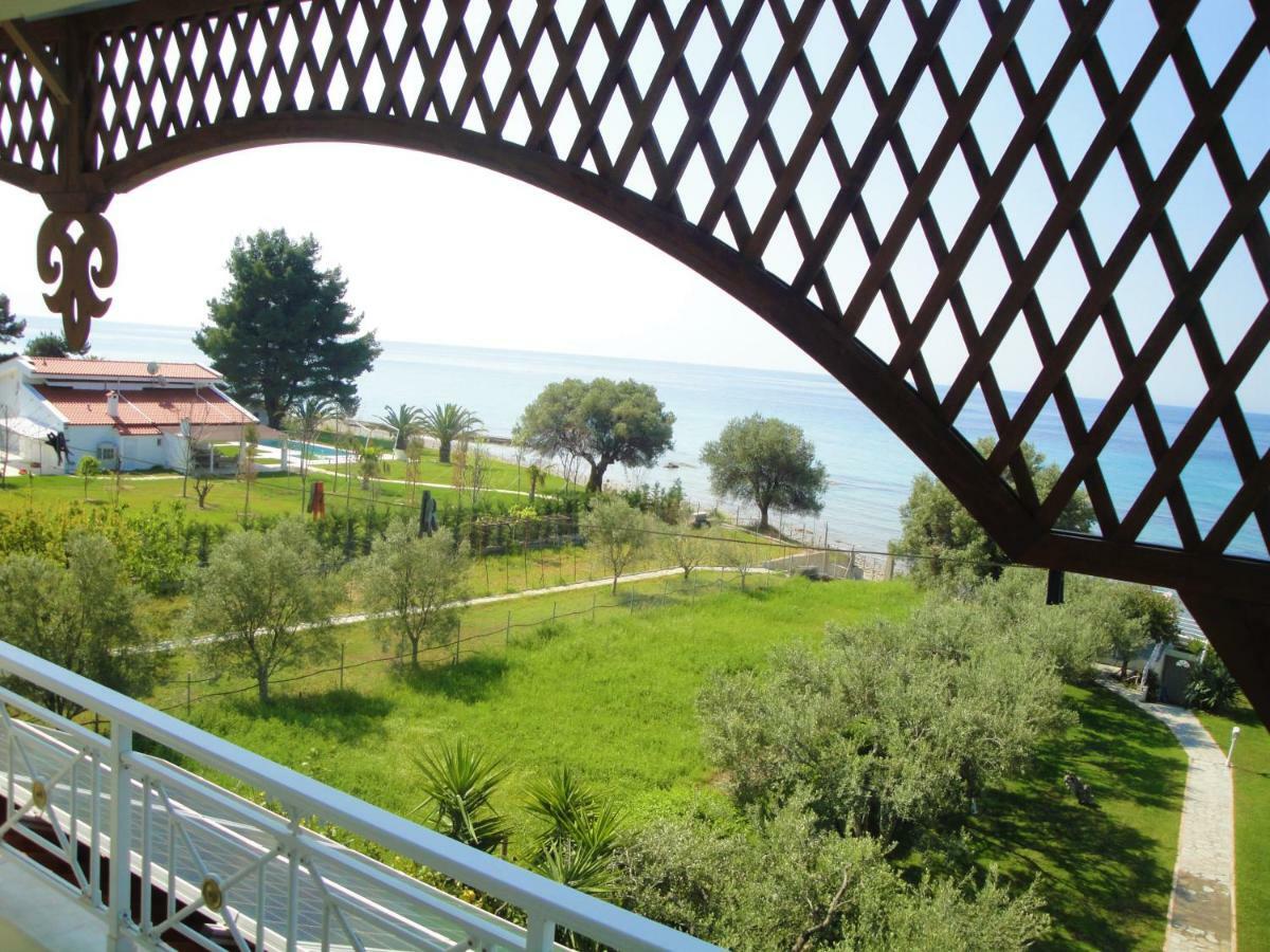 Villa Di Costa Nea Skioni Bagian luar foto